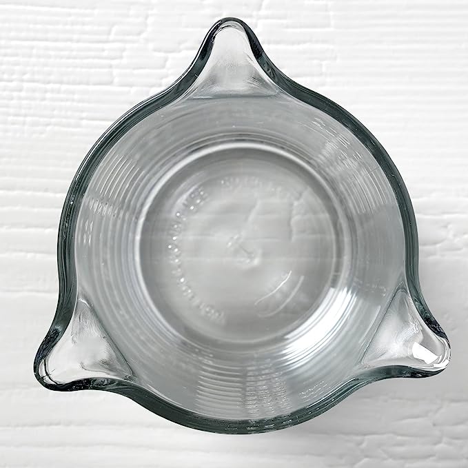 Triple Pour Measuring Glass with Lid - 8 Ounce