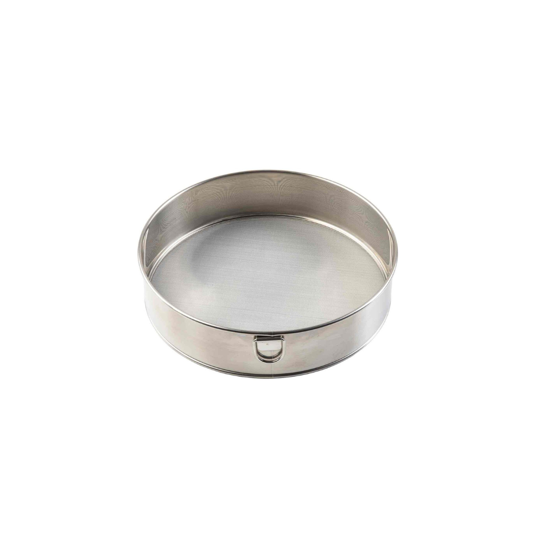 8-inch Fine Mesh Sieve ensures lump-free results whether you're sifting flour for a light sponge cake or an airy genoise.