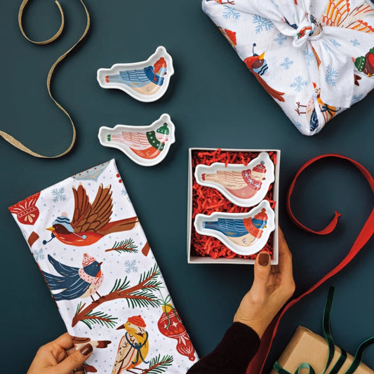 Pinch Bowls Season's Tweeting