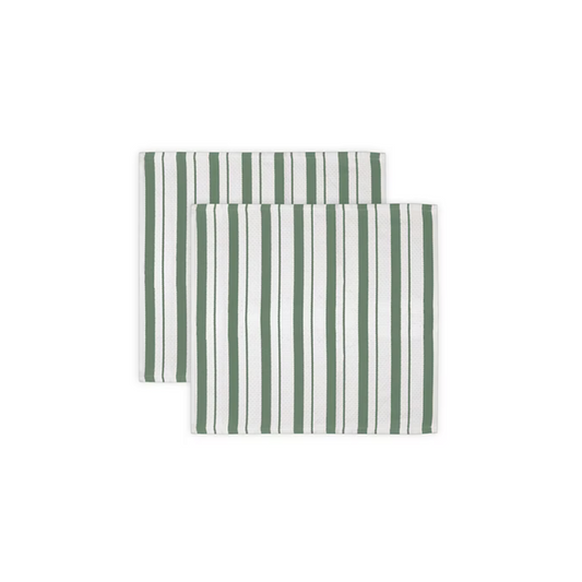 Measuring 12” x 12” and sold as a set of two, these cloths are built to last—machine washable and ready for repeated use. Upgrade your kitchen routine with the classic durability of the Basket Weave Cloth in Hedge Green!