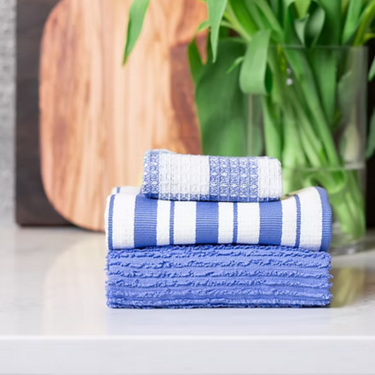 At 20” x 30”, this versatile, machine-washable towel is ready for everyday use, bringing classic function and style to your kitchen.