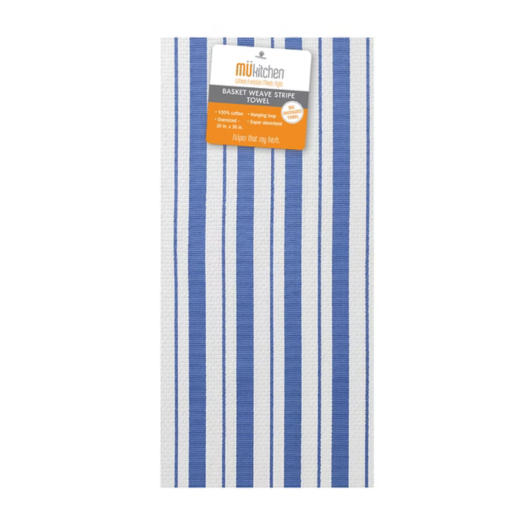At 20” x 30”, this versatile, machine-washable towel is ready for everyday use, bringing classic function and style to your kitchen.