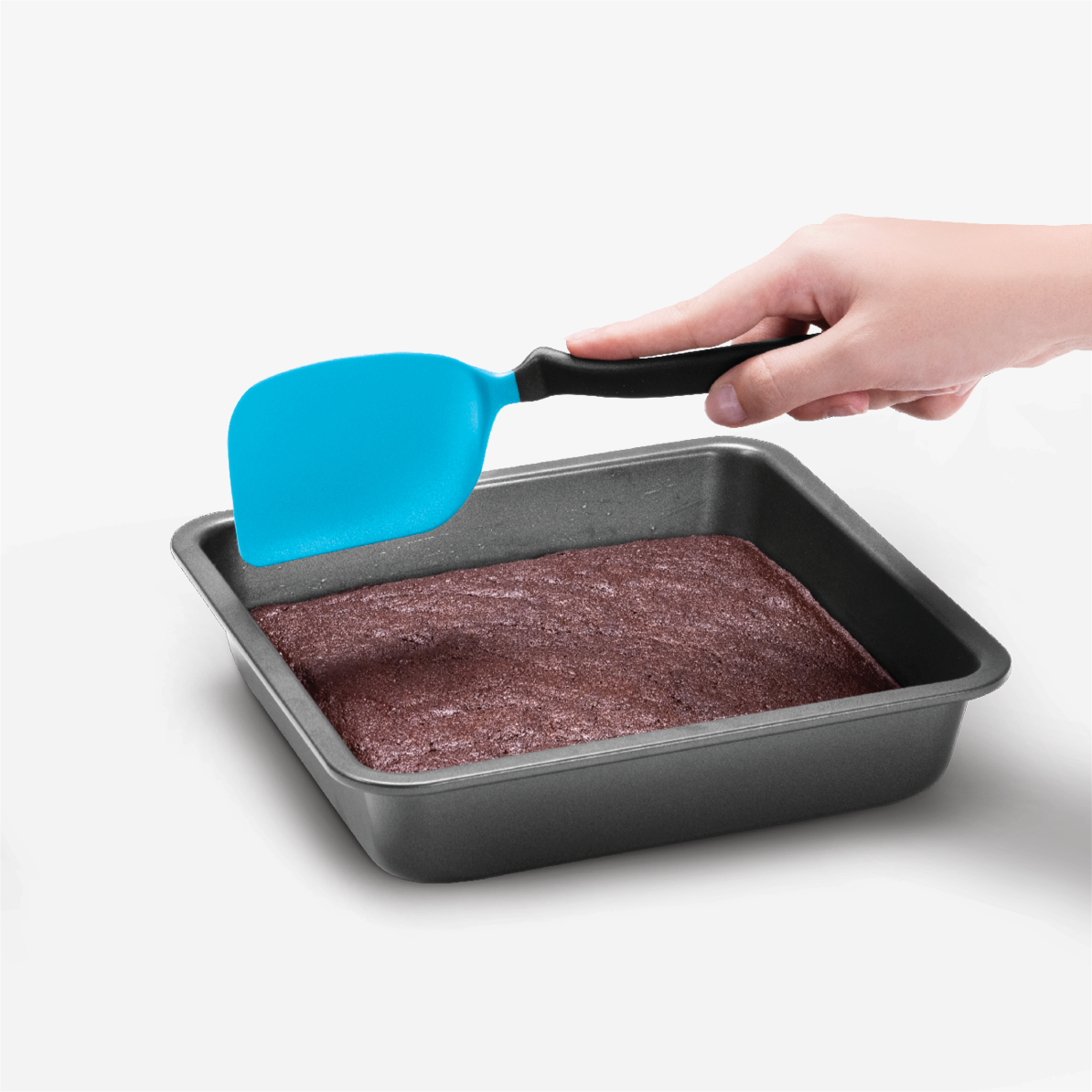 The Chopula's small, but just as mighty, sibling! The Mini Chopula's small, flexible head easily slides under food for a clean lift, making it perfect for cookies, eggs, and brownies. The angled handle and multi-curved head reach every corner of any pan or tray, while keeping your hand away from food and heat. 