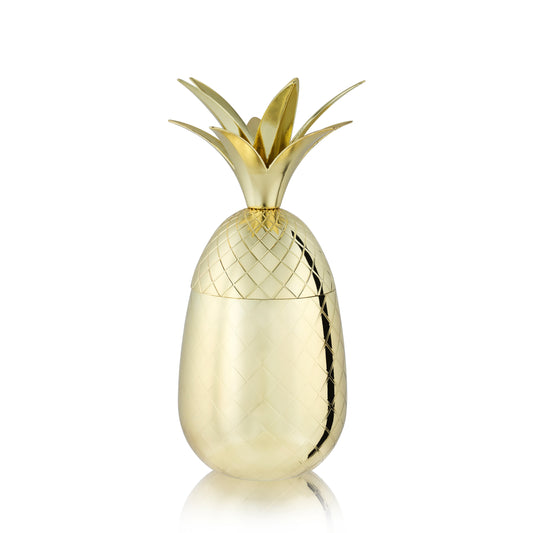 A tumbler so decorative you won't even need a garnish. Enjoy Mai Tais out of this gorgeous gold pineapple. Complete with etched details and a lid crowned with delicate fronds, it’s a stunning statement piece for serving any cocktails.