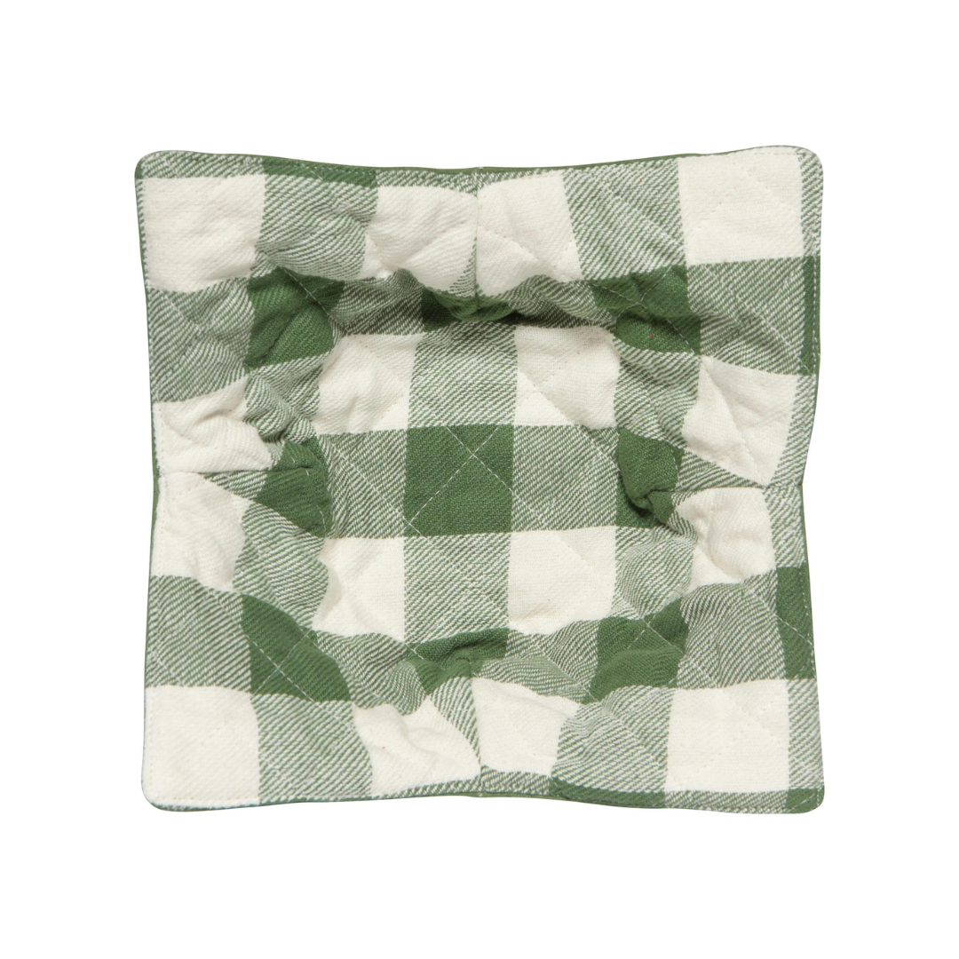 Embrace cozy comfort with the Green Bowl Cozy—your new favorite way to handle hot bowls with ease! Perfect for cradling your morning oatmeal or afternoon soup, these quilted cozies are crafted from 100% cotton and feature a stylish plaid print that adds a touch of charm to every meal.