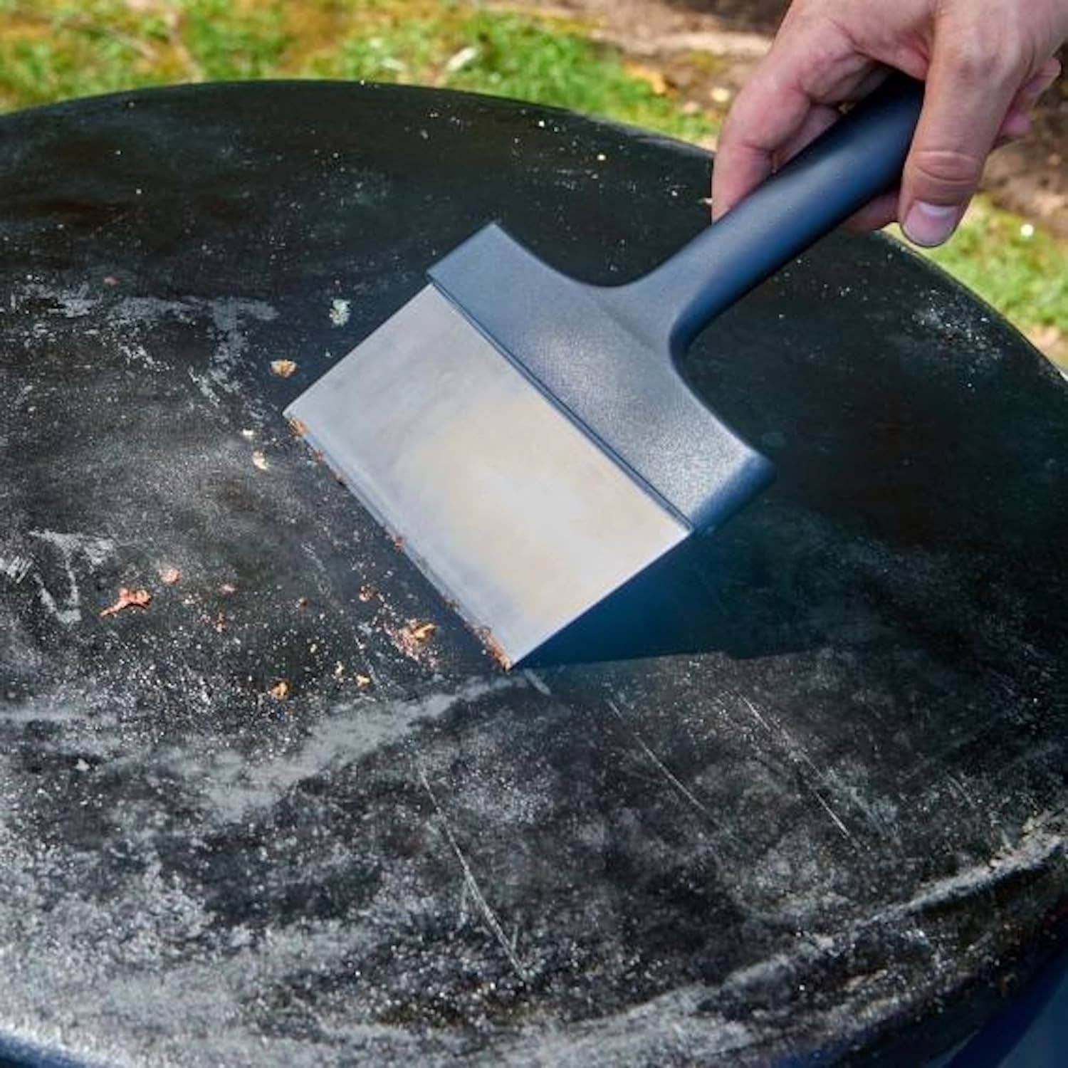 The Stainless Steel Griddle Scraper makes cleaning effortless with its beveled edge, designed to cut through grease and grime with ease. Constructed from durable stainless steel, it withstands tough jobs and frequent use.