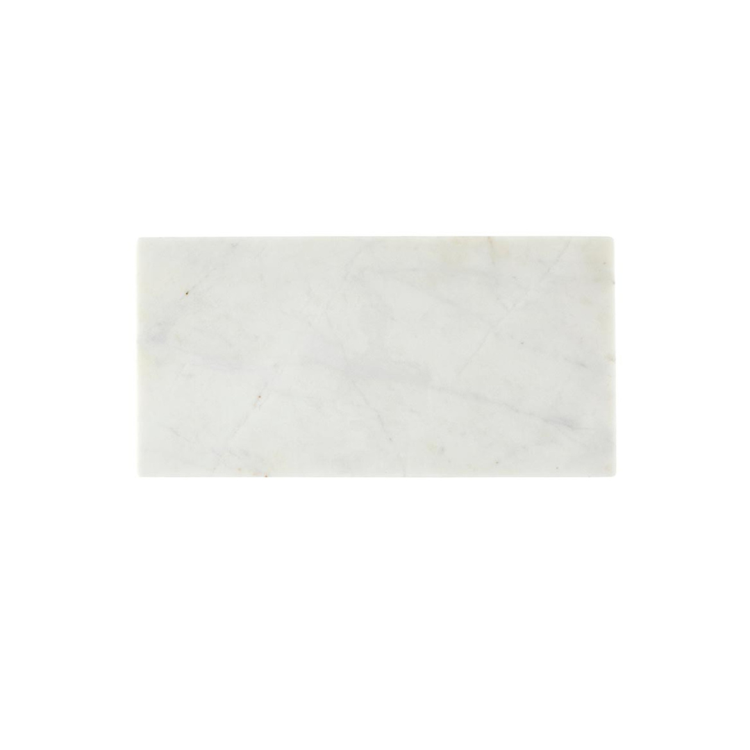 Are you a culinary enthusiast looking for a stunning yet practical addition to your kitchen and dining experience? Our Marble and Wood Board with Feet combines the timeless beauty of marble with the warmth of wood to create a functional masterpiece that will transform your cooking and serving endeavors.