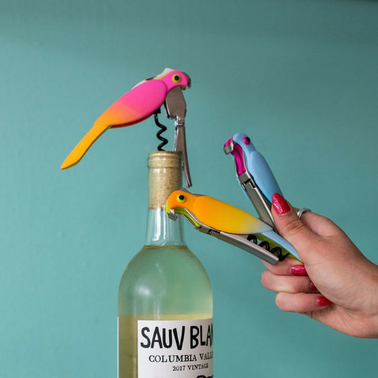 With its playful parrot design, this corkscrew is as charming as it is practical. Equipped with a serrated foil cutter, bottle opener, non-stick worm, and a double-hinged arm, it makes opening wine bottles smooth and easy.
