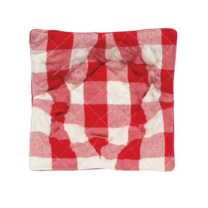 Red and white checkered bowl cozy, top down view.