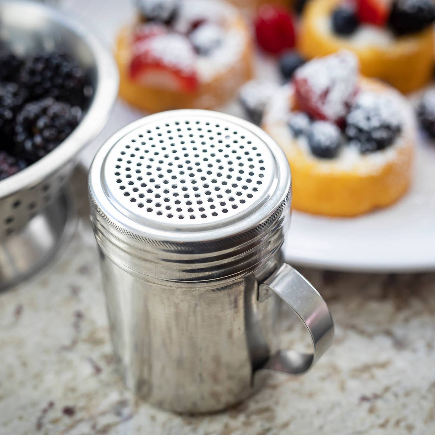 Shaker with Handle - 10 oz