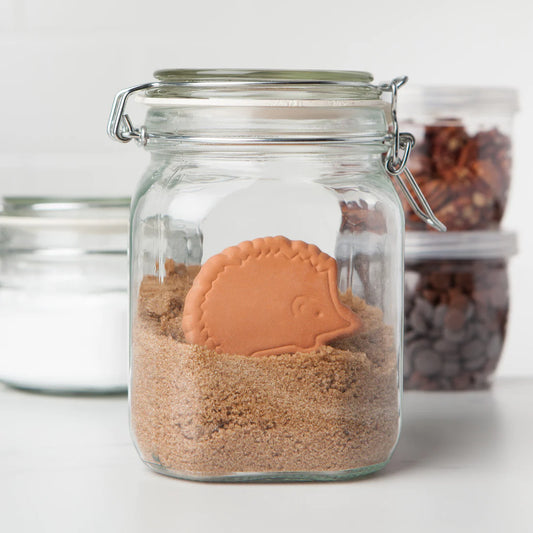 Terracotta hedgehog keeps brown sugar from get hard and lumpy! Just soak in water for 15 minutes, pat dry, and place hedgehog saver in your brown sugar container. Will keep sugar soft up to 6 months!