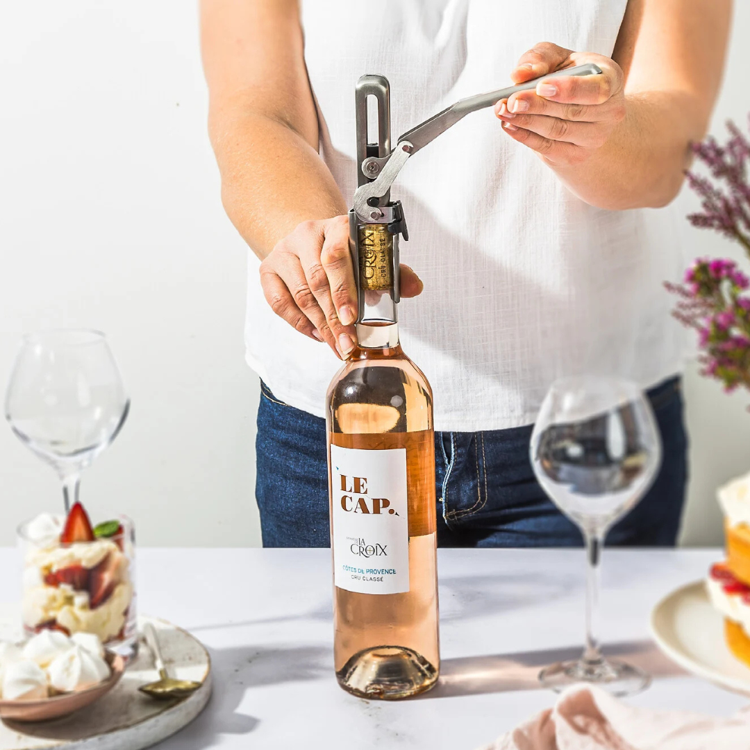 With its unique automatic mechanism, this sleek wine opener removes and ejects corks in one smooth motion, no struggling required. The Teflon-coated corkscrew works like a charm on both natural and synthetic corks, while the built-in stainless steel foil cutter stays sharp for years of seamless uncorking. Ultra-compact and perfect for waiters, picnics, or your kitchen drawer,