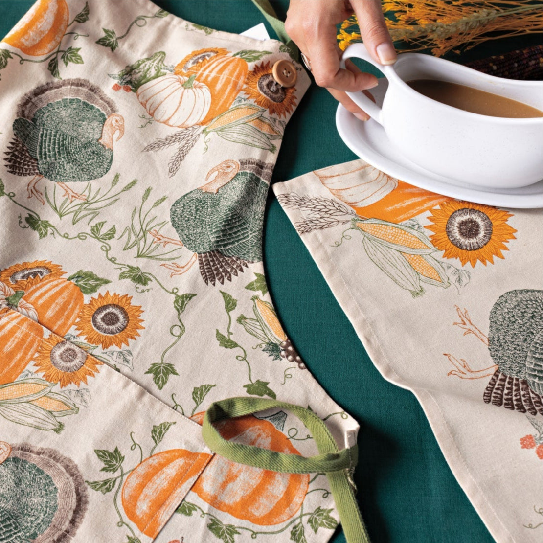 Gravy Boat with Saucer