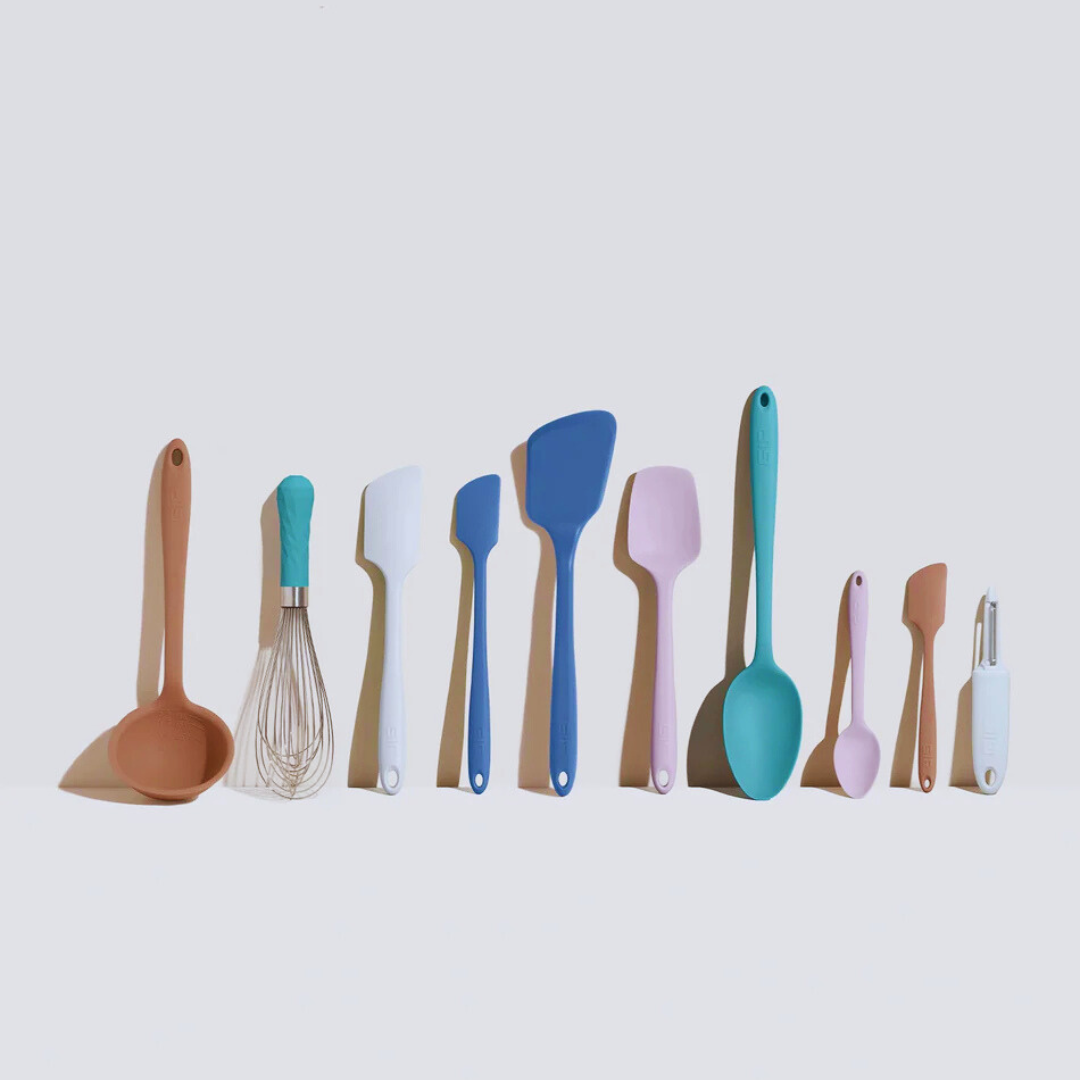 Get ready to whip, flip, stir, and scoop like a pro with the 10-Piece Best Sellers Set - Danish! This all-in-one kitchen set brings together the ultimate lineup of cooking and baking essentials, making meal prep a breeze. Each tool is crafted from 100% pharmaceutical-grade, platinum-cured silicone, ensuring durability, flexibility, and a sleek, modern look in Slate. 