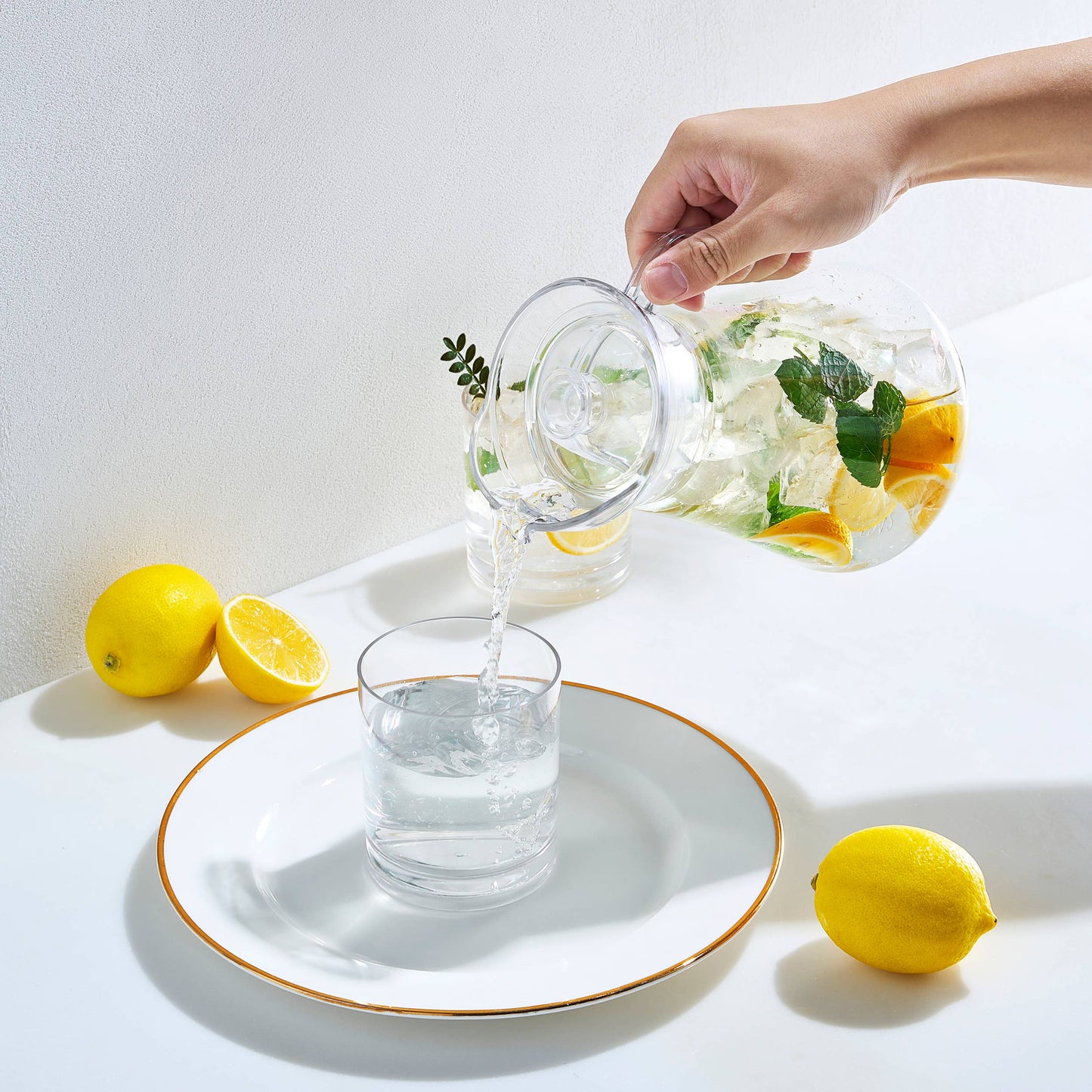 Acrylic Pitcher with Lid - 49 oz