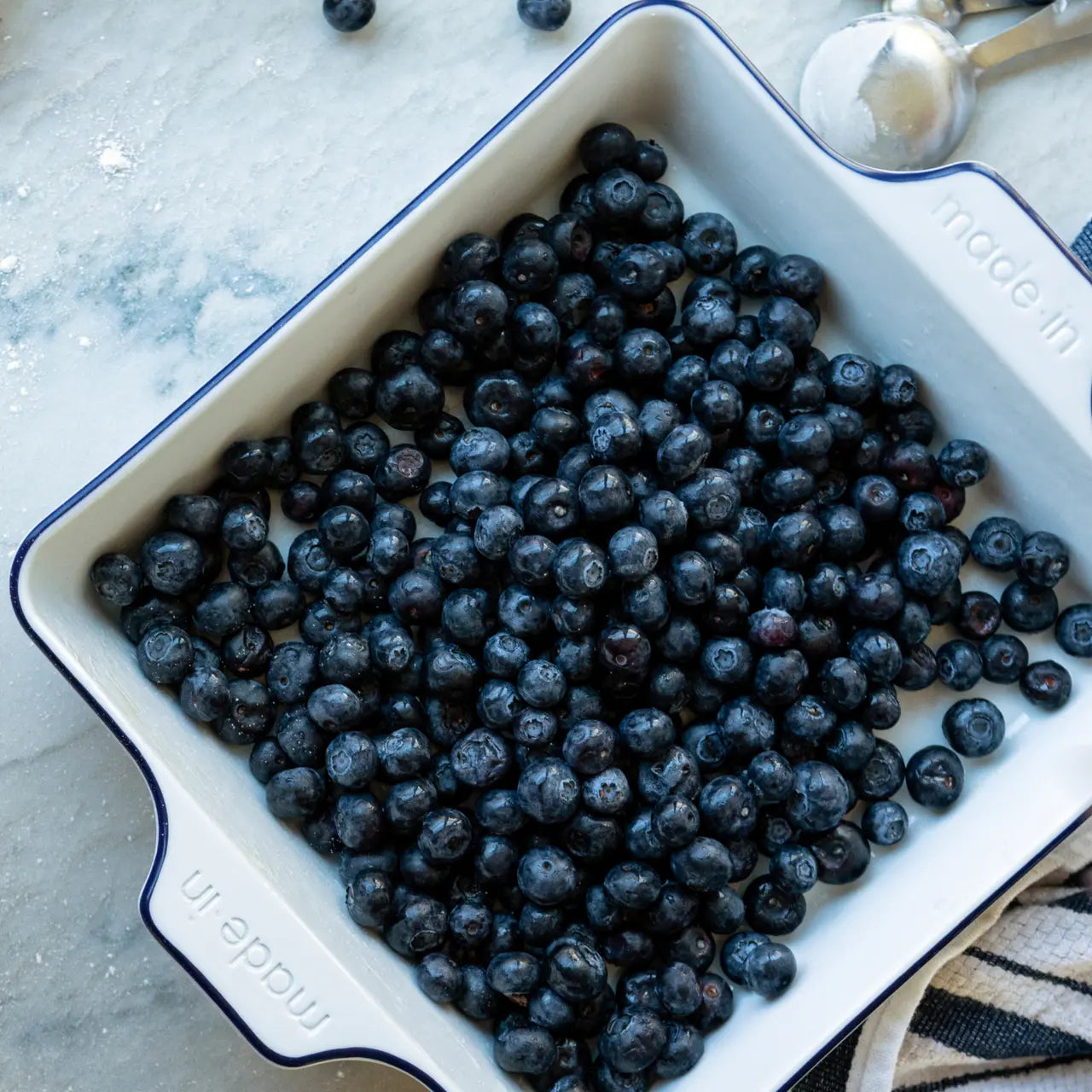 Square Baking Dish - Navy Rim