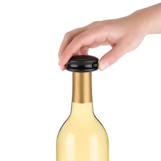 Every kitchen needs a foil cutter, and this one is as dependable as it gets. With 3 blades and an easy push button, removing foil from your bottle has never been easier.