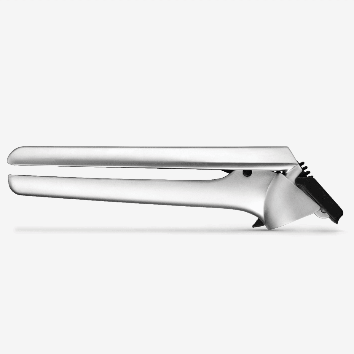 Meet the Garject heavy-duty garlic press!&nbsp; Pop in your UNPEELED garlic cloves, press, the Garject will scrape the pressed garlic right into dish, and then ejects the rest!&nbsp; No more smelly garlic hands. No more garlic peeling. No more trying to scrape the peel out with your fingers.