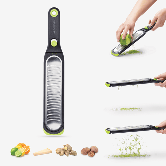 Ozest i<span data-mce-fragment="1">nstantly cleans and clears itself of any clinging zest with the push of a button.&nbsp;</span><span data-mce-fragment="1">Concave grater plate increases contact area for faster zesting, and guides your food down its centre for safer, more efficient strokes.</span>