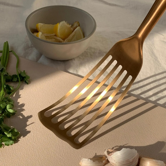 The Fish Spatula - Gold