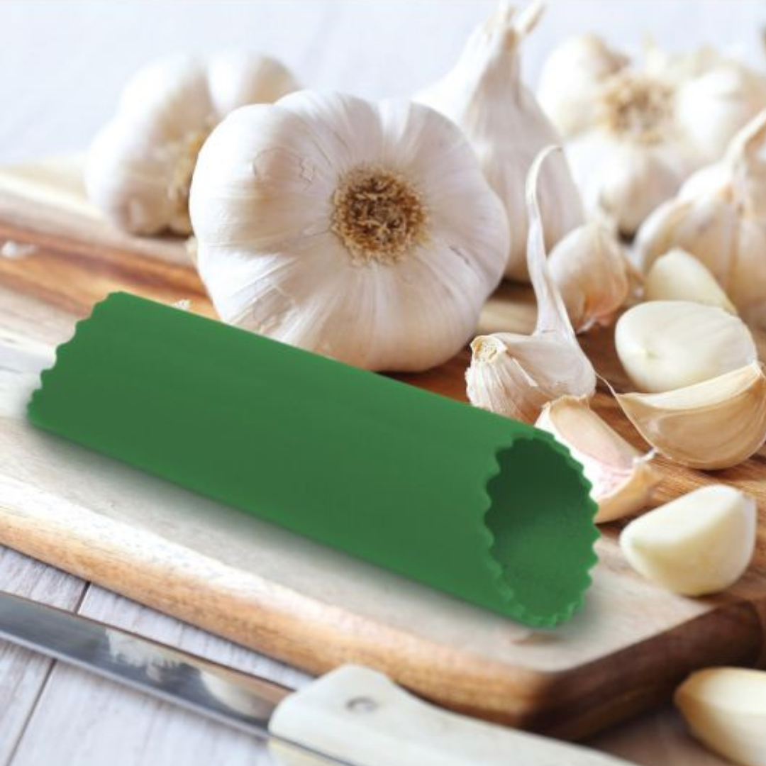 Delightful Garlic Roller - Peel garlic with ease! Made with non-slip, BPA-free silicone, this handy tool is perfect for quick and easy peeling of both single cloves and large batches. Dishwasher safe for effortless cleaning.