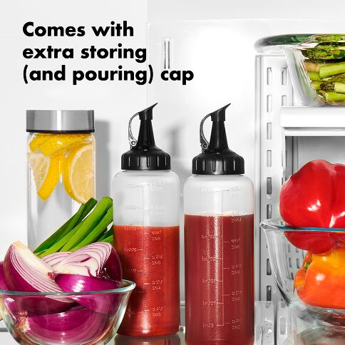 Master the art of grilling with the OXO Good Grips Basting Bottle! Its innovative silicone head with flow-control valve handles sauces of any consistency, while the smart drip-catching collar keeps your hands clean.