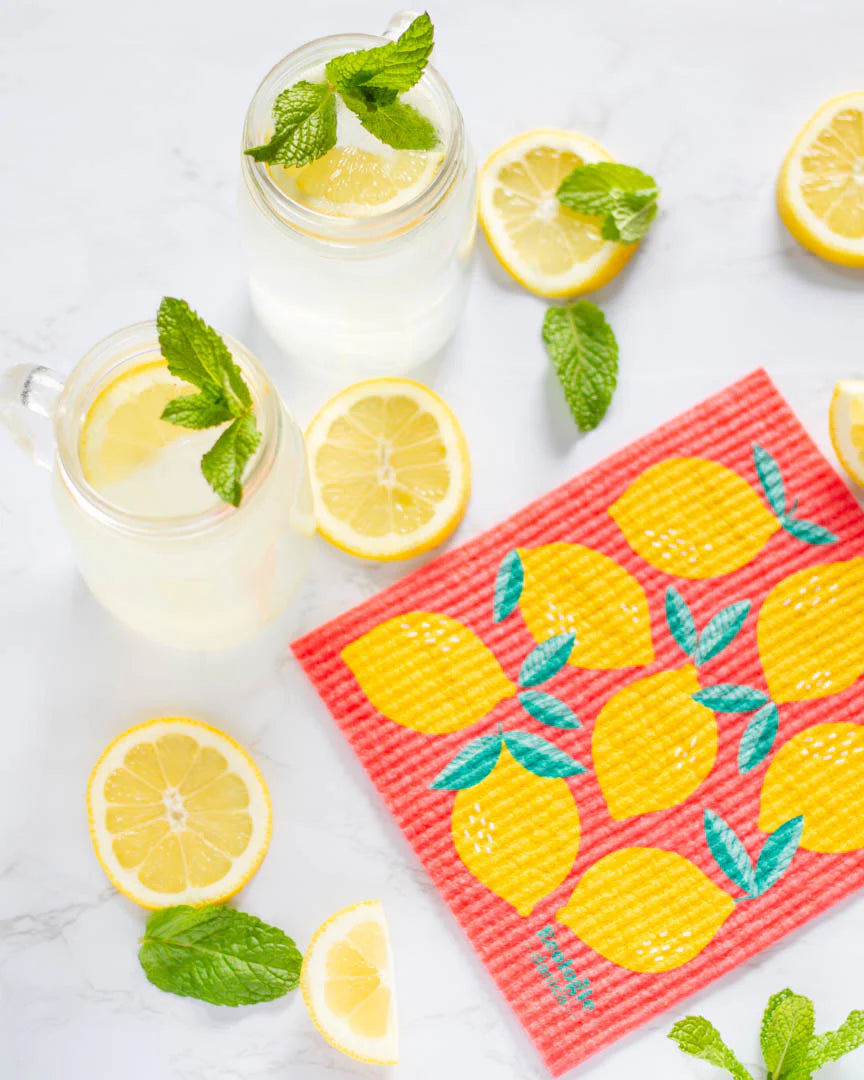 Good for you and for your kitchen. This versatile Swedish sponge cloth by Ecologie wipes away messes effortlessly, and the fresh lemons brighten up kitchens, bathrooms and other areas of your home. 