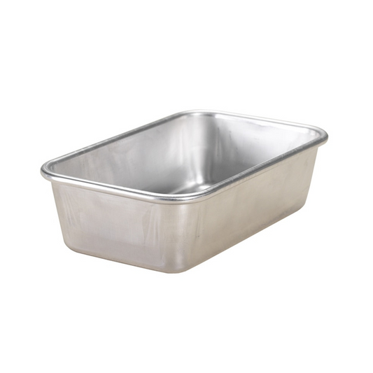 Made of natural aluminum, this large loaf pan will accommodate a 1.5-pound bread loaf. Ideal for bread, meatloaf, pound cake, and more! This classic pan with its extra-high sides will never rust, and offers endless baking possibilities. Proudly made in the USA. Bake like a master chef with the perfect tool for the job! From reliable classics to weekend experiments, this loaf pan is the reliable jack-of-all-trades you need to make each recipe a showstopping success