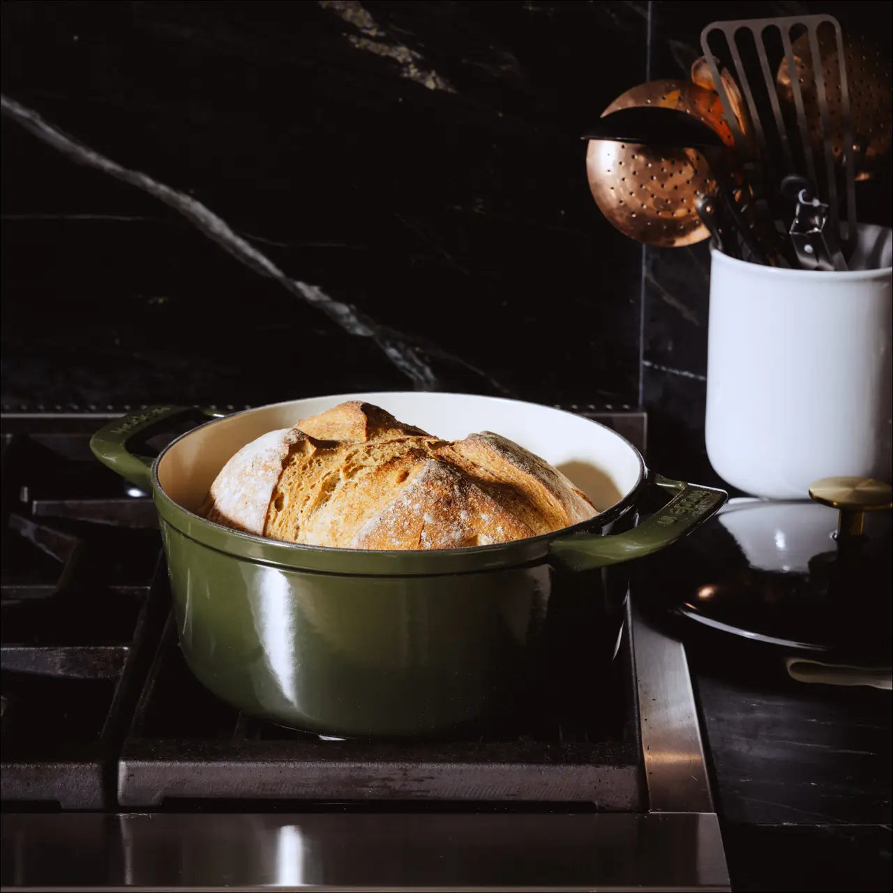 Enameled Cast Iron Dutch Oven -  5.5Qt Willow Green
