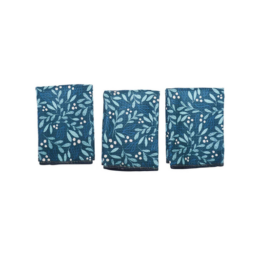 Add a burst of cheerful color to your home with our Mighty Mini Towel - Reversible Sflora Set! With delightful pops of blue, coral, and pink in a lively floral design, these towels bring flawless flowery fun to every use.