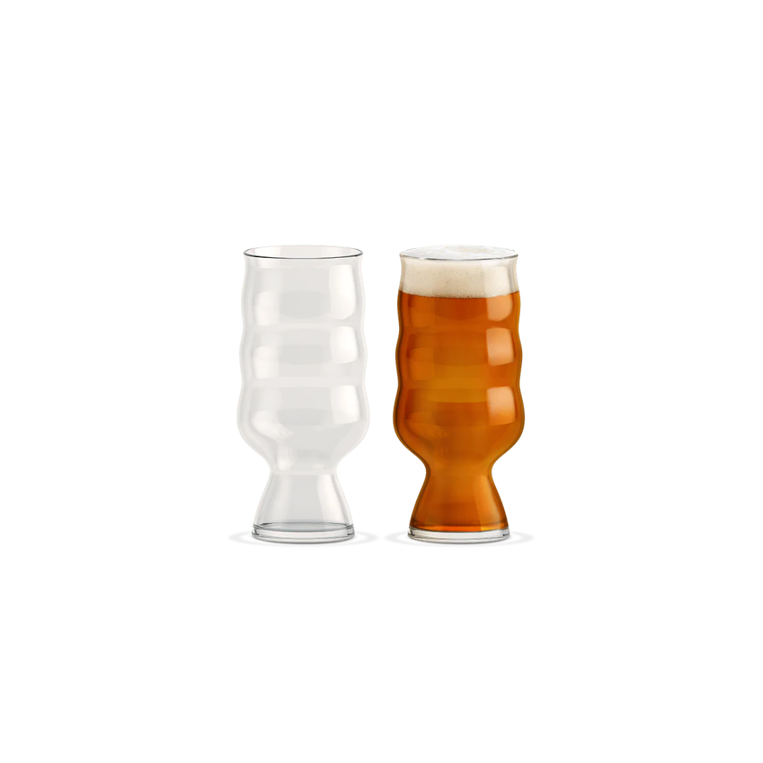 With a 16.9 oz capacity, this tall glass narrows slightly towards the top, helping to retain the full aromas of your IPA. The narrow waist at the bottom enhances the movement of the liquid as you pour and drink, releasing all the vibrant flavors and aromas that make IPAs so special.