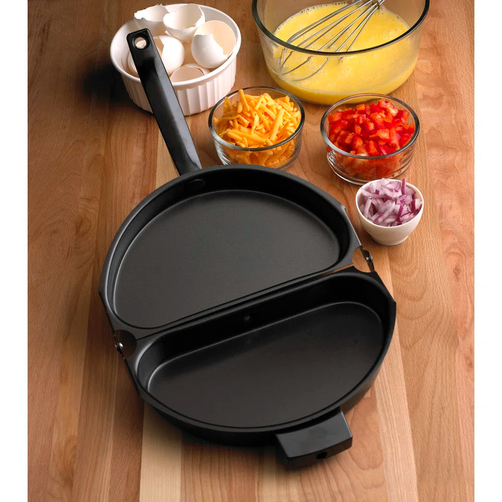 Folding Omelet Pan