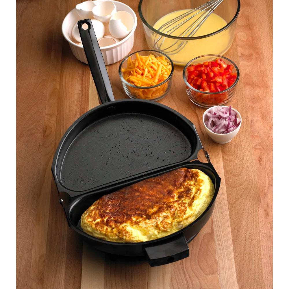 Folding Omelet Pan