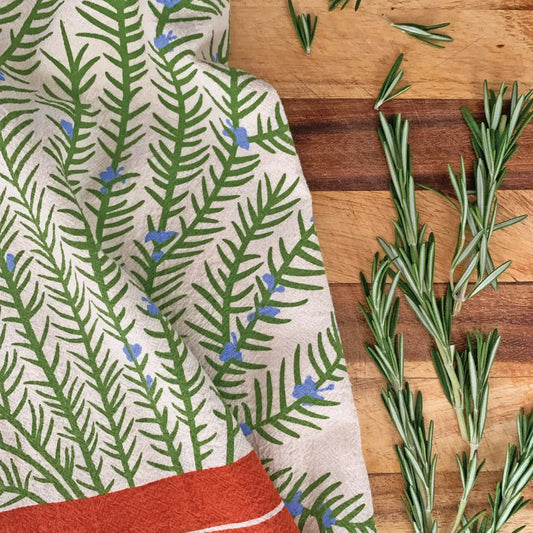 The rosemary herb tea towel is sure to freshen up your kitchen and brighten your everyday.  Made from 100% flour sack cotton, our Rosemary dish towel and will only get softer and more absorbent over the years in your kitchen. This generously sized dish towel can handle small and big tasks in the kitchen as well as household chores.