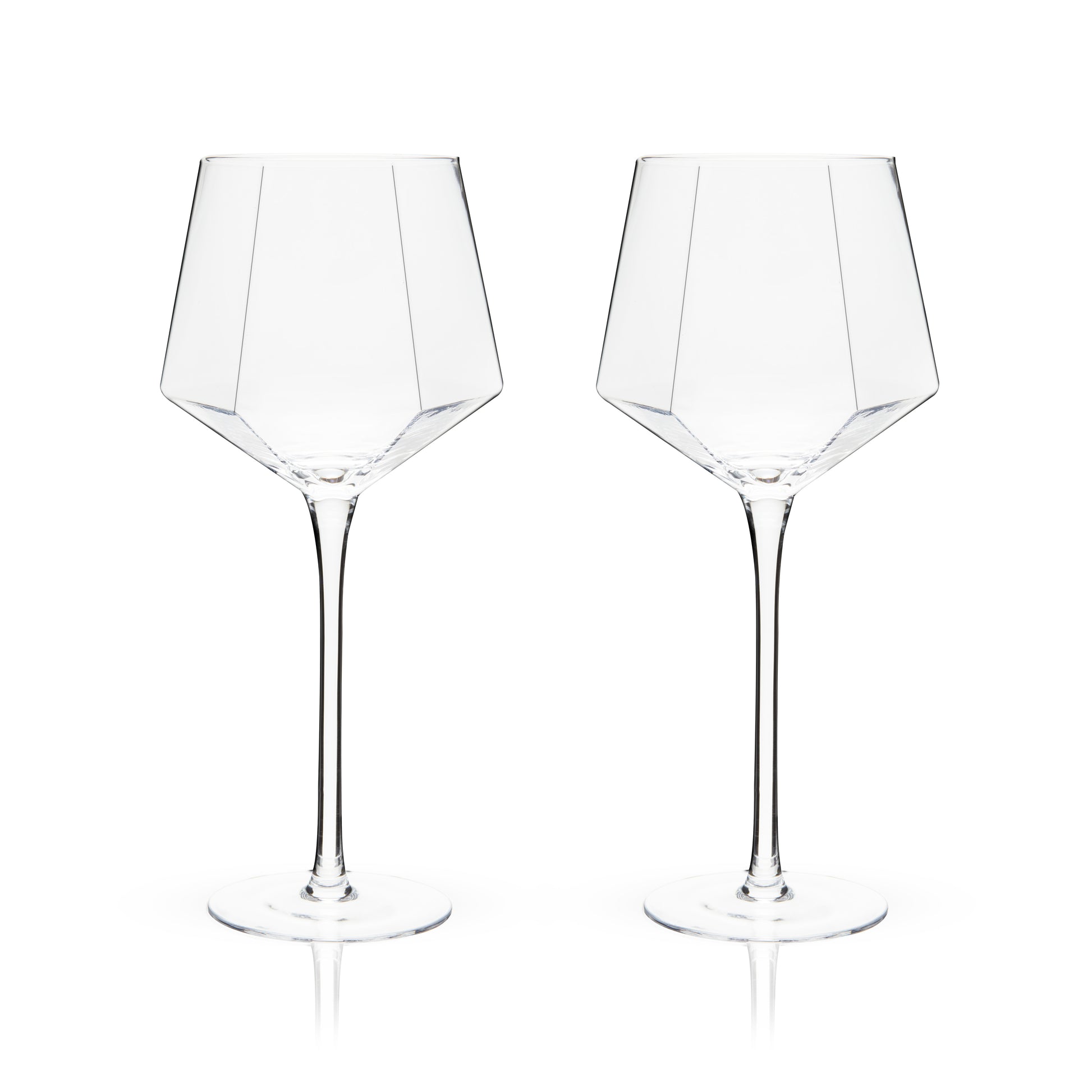 An angled base, faceted diamond design, and perfectly clear crystal give this set of wine glasses an otherworldly sparkle. Add contemporary glam to your favorite red wine, white wine, or rosé with this stemmed glassware.