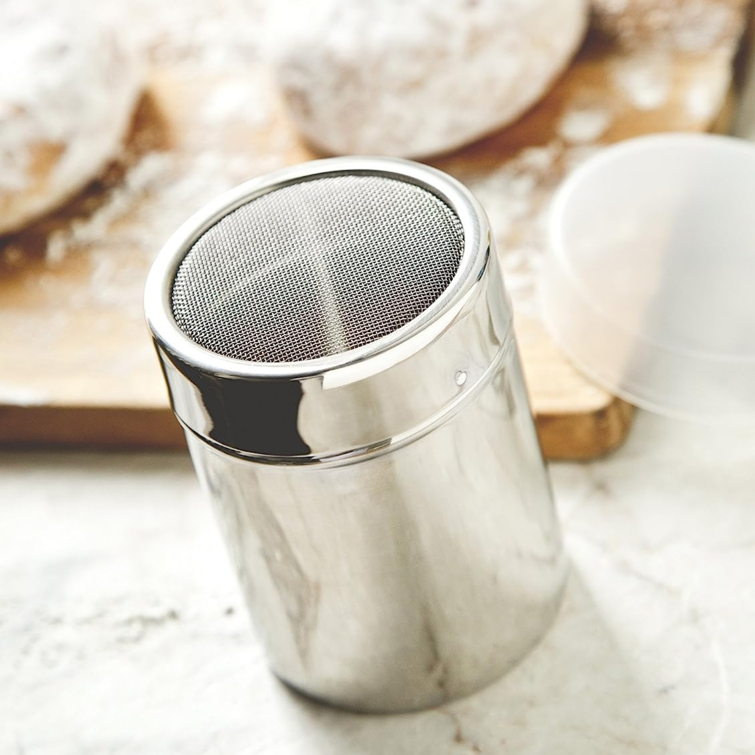 This is the perfect shaker to sprinkle powdered sugar or cinnamon onto your cakes, donuts, or pancakes. Can also be used for adding a glitter of cocoa and other powders to your dish or concoction.