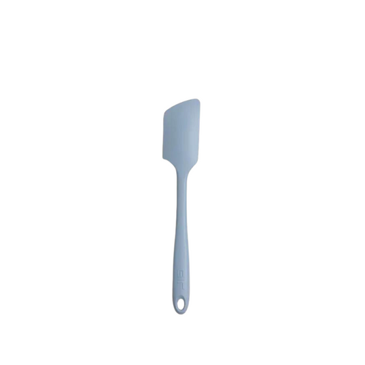 his spatula is the ultimate kitchen tool. Lightweight but sturdy, non-slippery with a comfortable handle. A strong but flexible blade makes it easy to maneuver food, liquid, dry mixes, and wet batters. Suitable for containers of all sizes and uses: mixing bowls, jars, kitchen appliances, stovetop pots and pans.