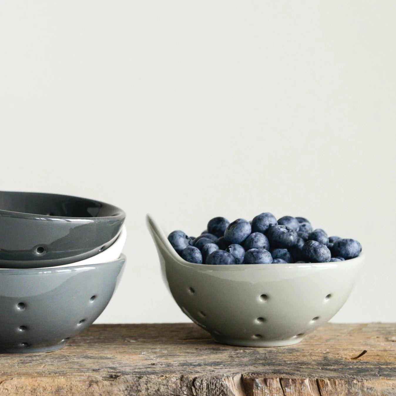 Berry Bowl - Light Grey