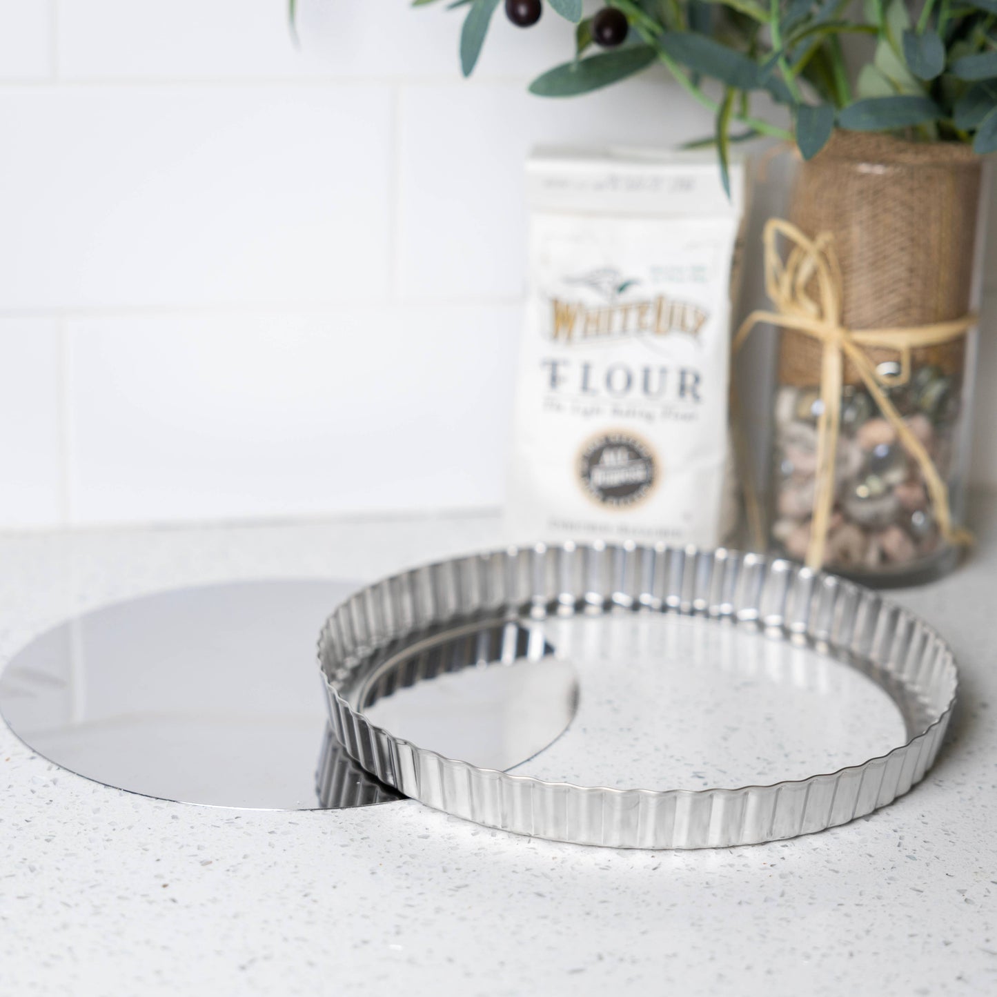 Stainless Steel Tart Pan With Removable Bottom - 9"